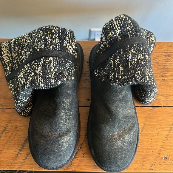 Sparkly Sequined Ugg Boots - Picture 5 of 5